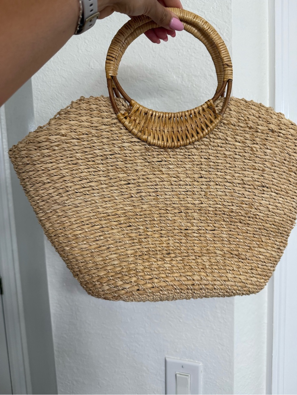 Woven Straw Tote with Shell Flower Accent - Natural - Picture 2 of 3